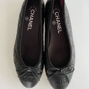 CHANEL ballet flats